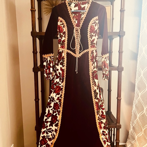 Gunne Sax Dresses & Skirts - Black Label Renaissance Gunne Sax Dress